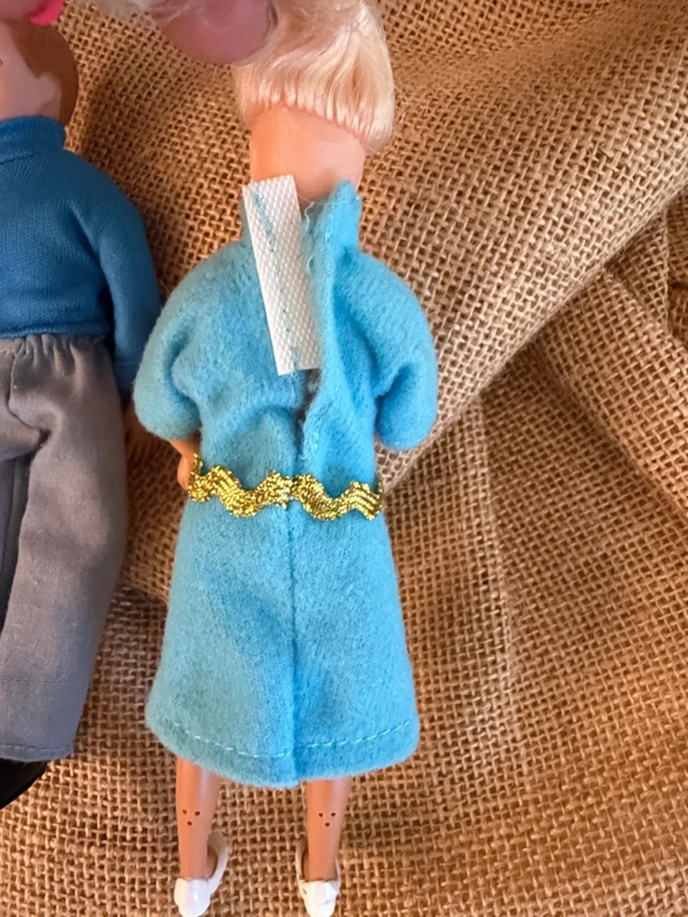Vintage Y2K 1999 Miller Family Dollhouse Dolls Town Square EUC 1/12 scale